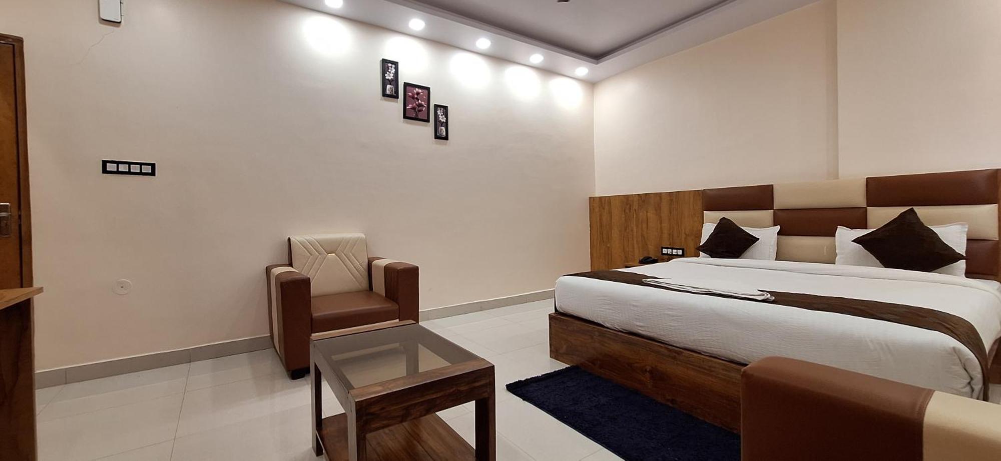 New Sun International & Banquet Hall Jamshedpur Bagian luar foto